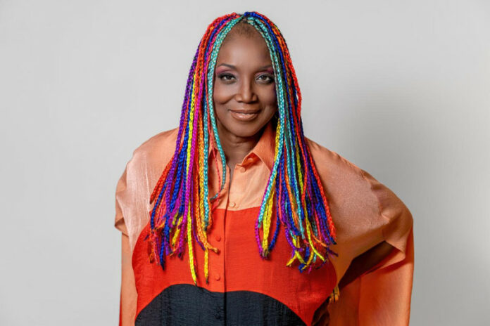 Lucrecia, con una destacada trayectoria en el teatro y la televisión infantil, encarna a “La Reina de la Salsa” Celia Cruz en el único musical autorizado sobre su vida.
