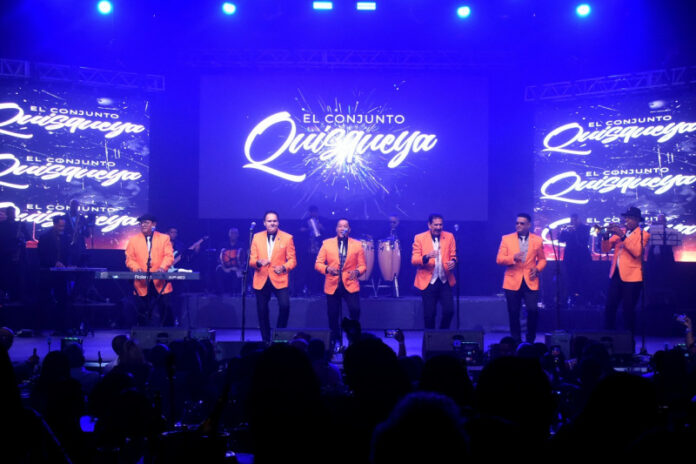 https://listindiario.com/entretenimiento/conciertos/20250727/merengue-bonny-cepeda-jandy-ventura-conjunto-quisqueya-recibe-acogida-jaragua_867738.html